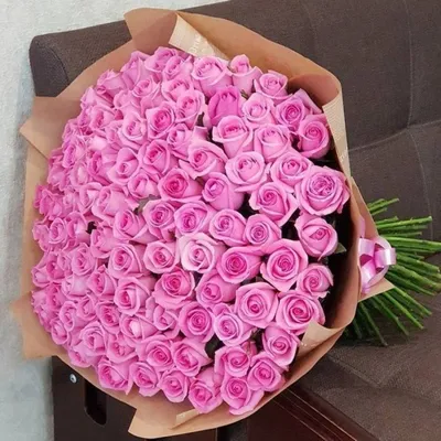 Букет роз в руках в 2023 г | Розы, Букет, Розовые розы