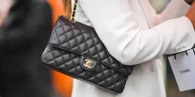 От Chanel 2.55 до Gabrielle – культовые изделия французского модного дома  Chanel - OSKELLY