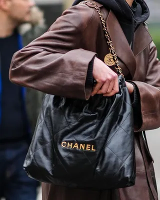 New Work Bag: Chanel GST Review | Demi Bang