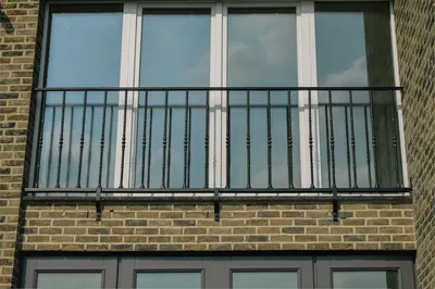 Ограждение балконов балясинами “Аффарино”. Частное вл. Минск - материал  чугун - заказать в Москве