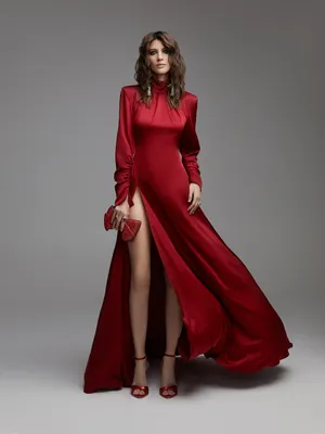 Темно-красное платье с кружевом и плиссировкой | Длинные платья