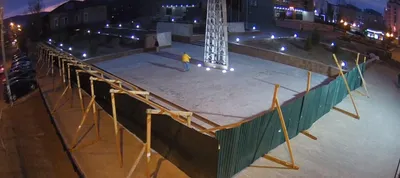 Подростки устроили скейт-парк на месте будущей стелы «Чита – город трудовой  доблести»