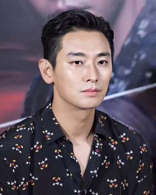 Актер Джу Джи Хун яростно отвечает на невежественный вопрос, утверждая, что «все азиаты выглядят одинаково» — K-POP