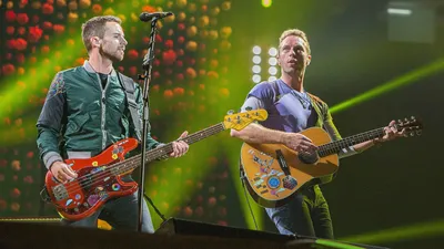 Higher Power“: Coldplay beamen sich für Songpremiere ins Weltall