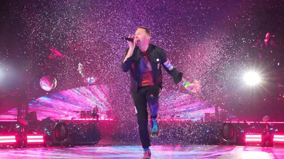 Watch Coldplay Perform “My Universe” at the 2023 iHeartRadio Music Awards |  Pitchfork