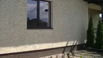 Рваная декоративная штукатурка на фасаде дома - YouTube