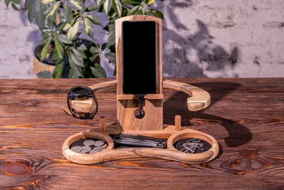 Купить Подставка-органайзер из дерева для гаджетов телефона часов из  натурального дерева на подарок, цена 1440 грн — Prom.ua (ID#1142335069)