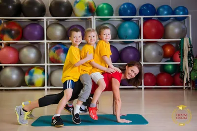 Детский фитнес. Младший школьный возраст (от 7 до 9 лет) / Children  fitness. Primary school age (for 7-9 years olds)