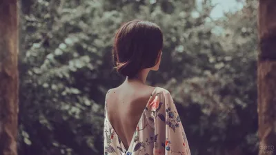 Фото девушек со спины
