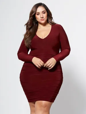 Новогоднее платье для девушки plus-size