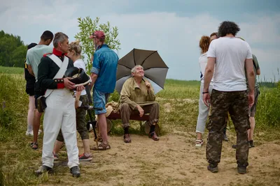 Кусать подано: как снимают второй сезон «Вампиров средней полосы» со  Стояновым и Ткаченко | Кинопоиск | Дзен