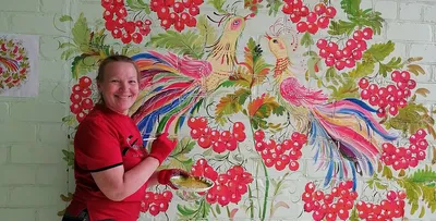 Краски жизни: как художница из Краматорска создает сказочный мир на стенах  домов – Східний варіант