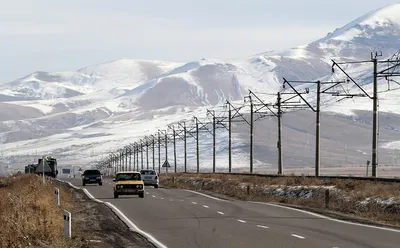 Переговорщики трех стран обсудят варианты железной дороги через Армению —  РБК