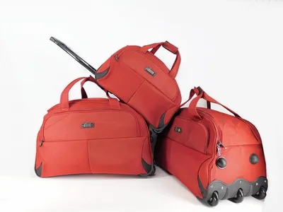 Купить большую обьемную дорожную сумку прочную, красивую, по эксклюзивному  дизайну, легкую в магазине чемоданов Gud chemodan.ru можно в один клик.