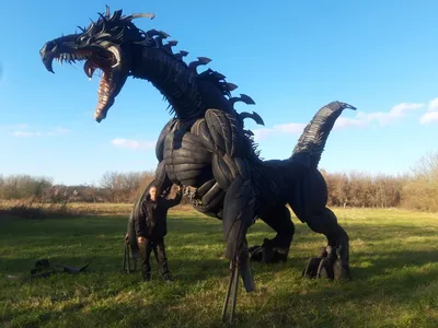 Монстр из покрышек: гигантского дракона создал мастер-самоучка из хутора  Гулькевичского района. 15 ноября 2022 г. Кубанские новости