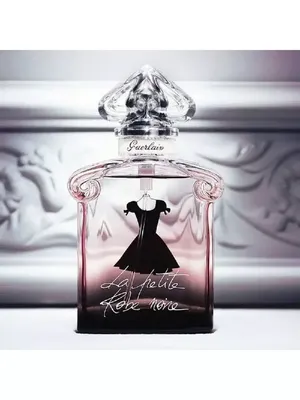 Купить духи Guerlain La Petite Robe Noire. Оригинальная парфюмерия,  туалетная вода с доставкой курьером по России. Отзывы.