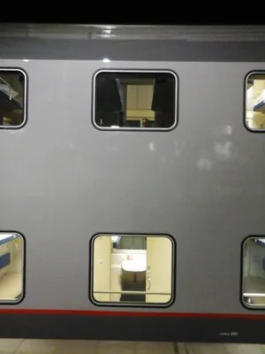 Двухэтажный поезд грязи москва фотографии