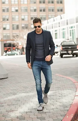 Мужские джинсы 2018: 100+ модных новинок и тенденций на фото | Business  casual attire for men, Smart casual men, Stylish mens outfits