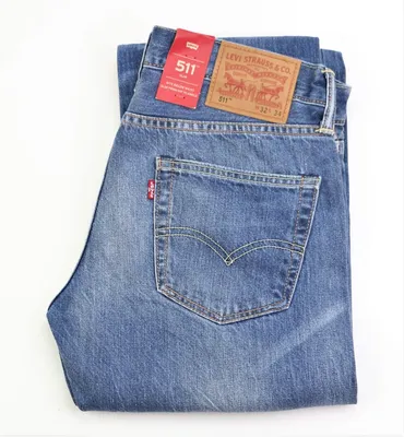 Closeup of Levi Strauss label – Stock Editorial Photo © DarioSz #73444367