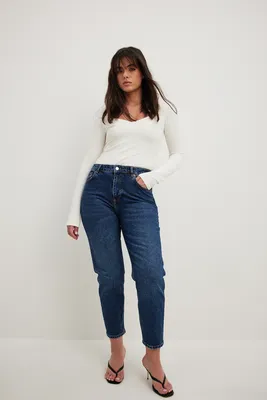 Millennial Mom Jeans Are Taking Over As the Next Big Denim Craze