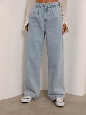 Модные женские джинсы – купить стильные джинсы для девушек на сайте  TOPTOP.RU