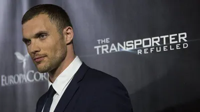 Эд Скрейн из The Transporter Refuelled: Я пристрастился к боевым искусствам - BBC News