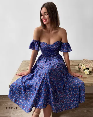 Летнее платье в синем цвете с цветочным принтом | Summer dress with floral  print Larne | Платья, Летние платья, Платье с цветочным рисунком