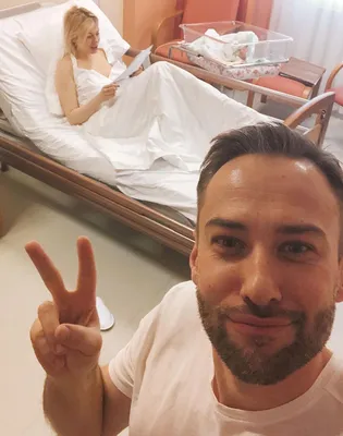 Дмитрий Шепелев опубликовал снимки возлюбленной из больницы: ТВ и радио:  Интернет и СМИ: Lenta.ru