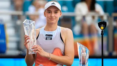 Елена Рыбакина, теннисистка: фото, биография чемпионки Уимблдона, почему не  играет за Россию