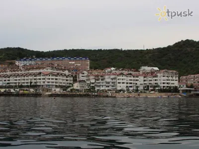 Дельфин\" эллинг в Алуште, р. Крым, г. Алушта, Судакское шоссе, 4-й км -  цены, отзывы, фото, карта - забронировать на Едем-в-Гости.ру