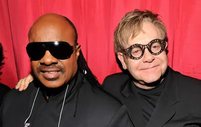 Elton John и Stevie Wonder выпустили клип Finish Line