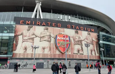 Обои на рабочий стол Ночной стадион Эмирейтс / Emirates Stadium, обои для  рабочего стола, скачать обои, обои бесплатно