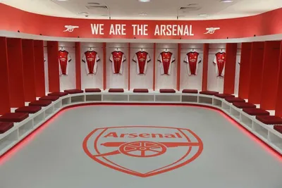SILKWAY GLOBAL on Instagram: \"Стадион Эмирейтс — место в Лондоне, которое  мечтает посетить каждый заядлый футбольный болельщик. Спортивное сооружение  принадлежит одному из самых известных английских клубов — «Арсеналу». « Эмирейтс» — третий по