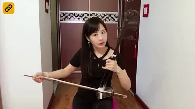Китайский музыкальный инструмент Эрху (китайская скрипка)