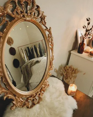 Зеркало в спальне - 77 фото