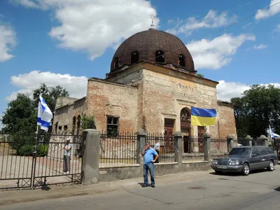 Евреи со всего мира приехали в Черновцы почтить жертв фашизма – новости на  УНН | 10 июля 2015, 19:40
