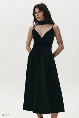 Черные прямые платья французской длины (64 фото)
