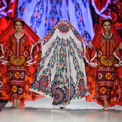 Узбекские платья из атласа (65 фото)