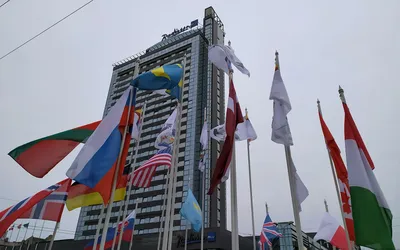 В Риге сняли флаги России и Белоруссии во время ЧМ. Что важно знать ::  Хоккей :: РБК Спорт