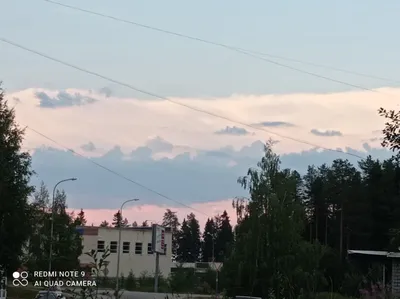 Небо над Костомукшей раскрасилось в цвета флага России (ФОТОФАКТ) | СТОЛИЦА  на Онего