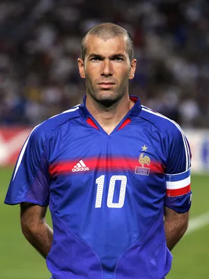 Зинедин Зидан (Zinedine Zidane) биография, фото, личная жизнь, его жена и  семья 2024 | Узнай Всё