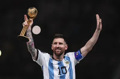 https://sport24.by/football/news/messi-stal-luchshim-futbolistom-planety