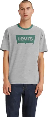 Футболка Levis Men Relaxed Fit Graphic Tee (16143-0709) купить за 5299 руб.  в интернет-магазине JNS