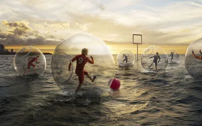 Обои на рабочий стол Необычный футбол на воде: игроки находятся в воздушных  шарах, и 'бегают' по воде, обои для рабочего стола, скачать обои, обои  бесплатно
