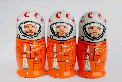 Юрий Гагарин и первые космонавты ССССР – купить онлайн на Ярмарке Мастеров  – QUWOMRU | Игрушки, Мытищи
