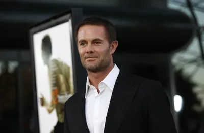 https://www.digitalspy.com/tv/ustv/a40310370/fear-walking-dead-garret-dillahunt-hightown- Season-3/