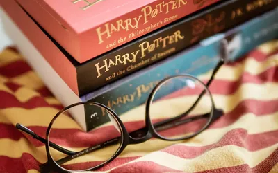 Warner Brothers и Джоан Роулинг снимут спин-офф «Гарри Поттера» | РБК Life