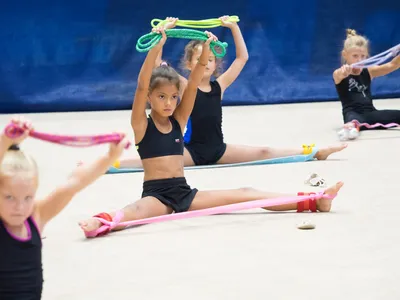Олимпийская медалистка по художественной гимнастике провела тренировку в  Слуцке