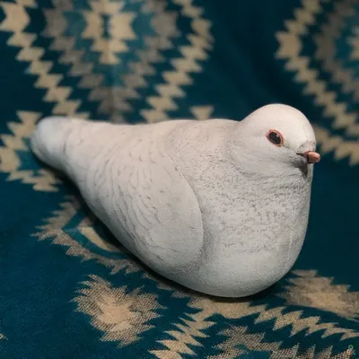 Мягкий реалистичный голубь
