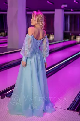 Длинное изысканное праздничное синее платье с вышивкой купить дешево с  доставкой по Украине и Киеву, большой выбор моделей и орнаментов вышиванок  на сайте nd-ukraine